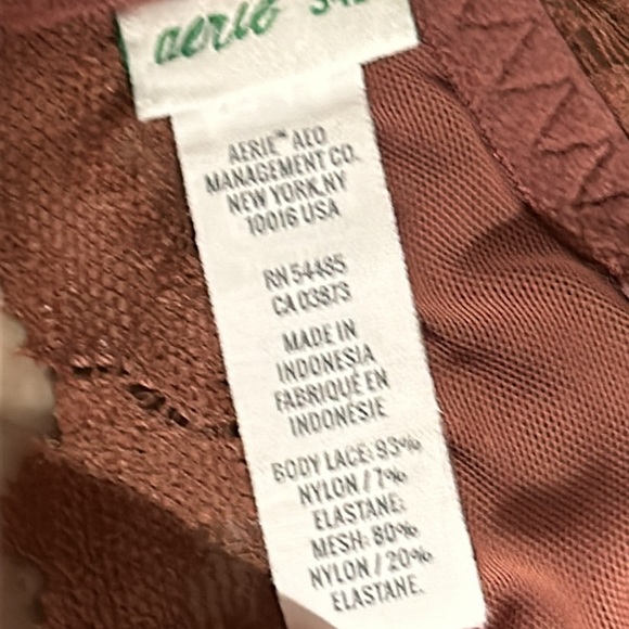 Aerie  women  34 D bra ,wireless,embroidered,floral ,lace,sexy, feminine ,comfy - Picture 6 of 14